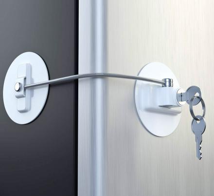 This Refrigerator Key Lock Keeps Out Kids and Late Night Snackers