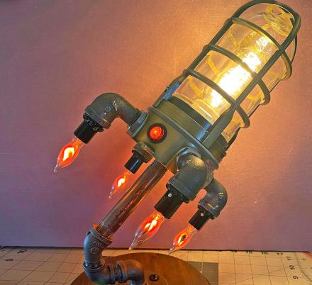This Retro Rocketship Lamp Is a Perfect Addition To Any Space Nerd's Desk