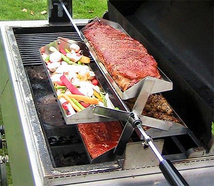 The Rib-O-Lator Turns Your Grill Into a Rotisserie Barbecue