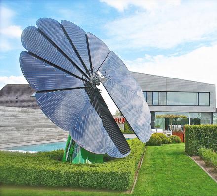 Sun Tracking Smart Flower Shaped Solar Power Solution