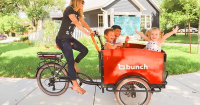 The Bunch Electric Cargo Bike Lets You Haul Up To 4 Children In Front Of The Bicycle