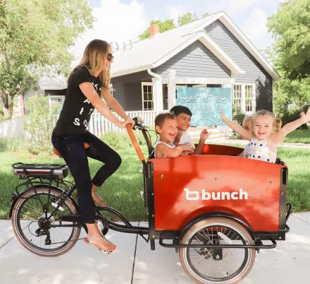 The Bunch Electric Cargo Bike Lets You Haul Up To 4 Children In Front Of The Bicycle