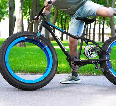 This DIY Hubless Fat Tire Bicycle Looks Incredible