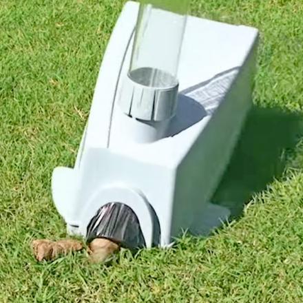 This Collapsible Water Bucket Folds Down For Easy Storage