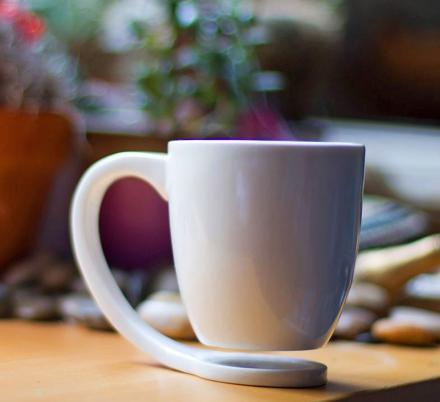 This Floating Coffee Mug Prevents Water Stains On Your Tables