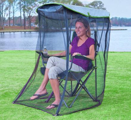 This Genius Canopy Chair With a Screen Protects You From The Sun and Mosquitoes