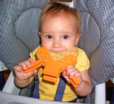 This Genius Clamp Utensil Helps Toddlers Learn To Eat Whole Foods Like Sandwiches, Pizza and Waffles