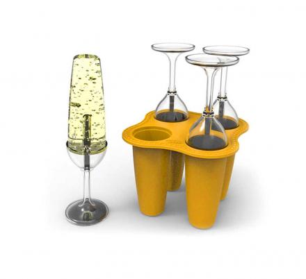 There's Now a Mold That Lets You Create Champagne Popsicles
