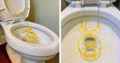 This PeeBall Potty Training Game Helps Give Your Child Perfect Aim When Peeing This PeeBall Potty Training Game Helps Give Your Child Perfect Aim When Peeing