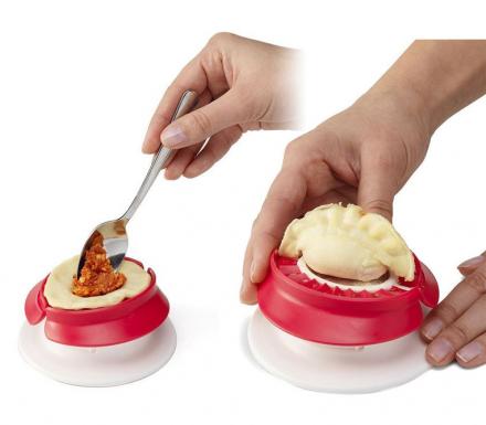 This Pocket Dumpling Maker Lets You Make Your Own Dumplings From Scratch