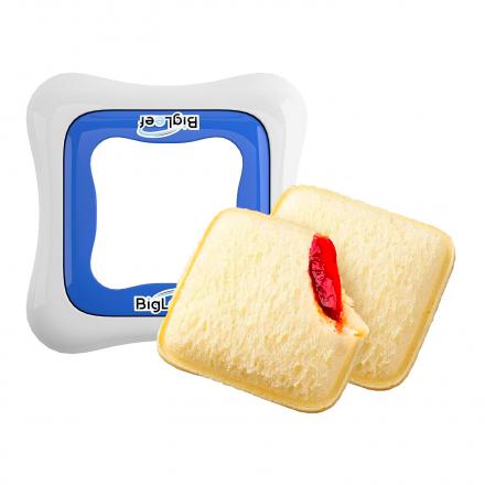 This Sandwich Decruster Removes Bread Crust Seals The Edges To Prevent Spills