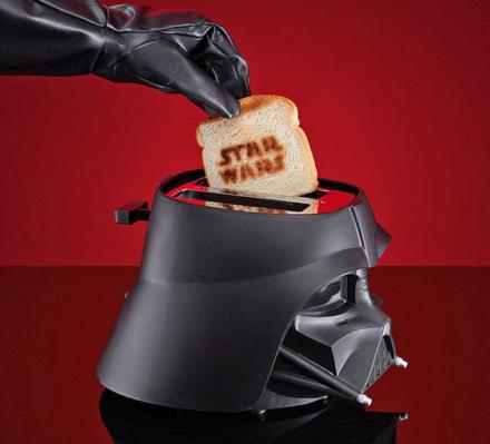 Agrarisch Mam kan zijn This Star Wars Darth Vader Toaster Toasts The Star Wars Logo Onto Your Bread