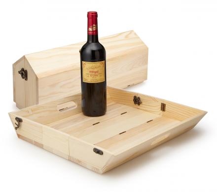 This Wooden Wine Bottle Carrier Folds Into a Serving Tray