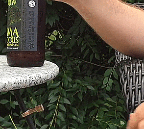 Throttle Opener: A Tiny Magnetic One-Handed Bottle Opener