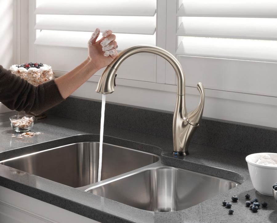 Touch Activated Water Faucet