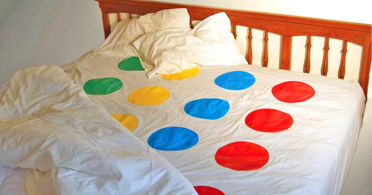 Twister Bed Sheets Are Here To Spice Up, Nerdy Queen Size Bed Sheets