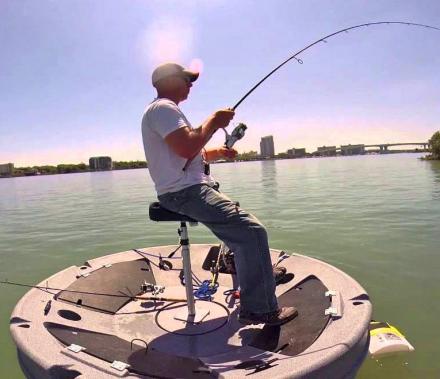 Ultraskiff 360: A Circular Personal Fishing or Hunting Boat