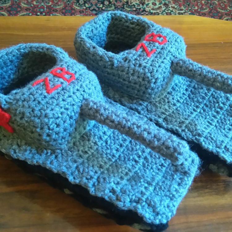 battle tank slippers