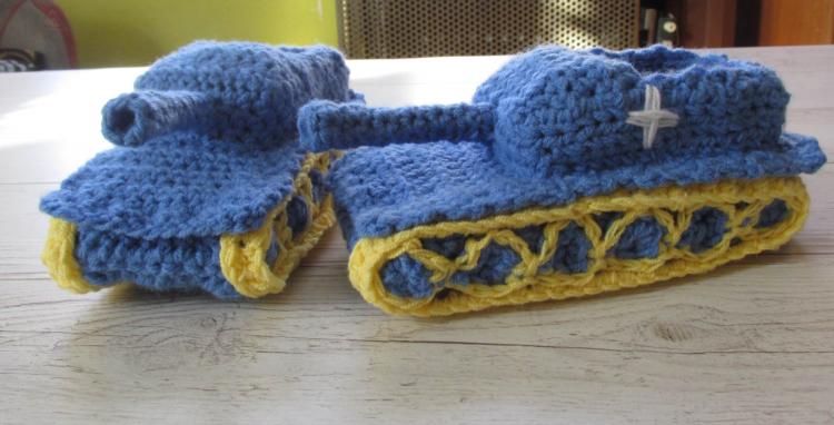 Can Now Crochet Tank Slippers That'll Protect Your Feet the Harsh Cold