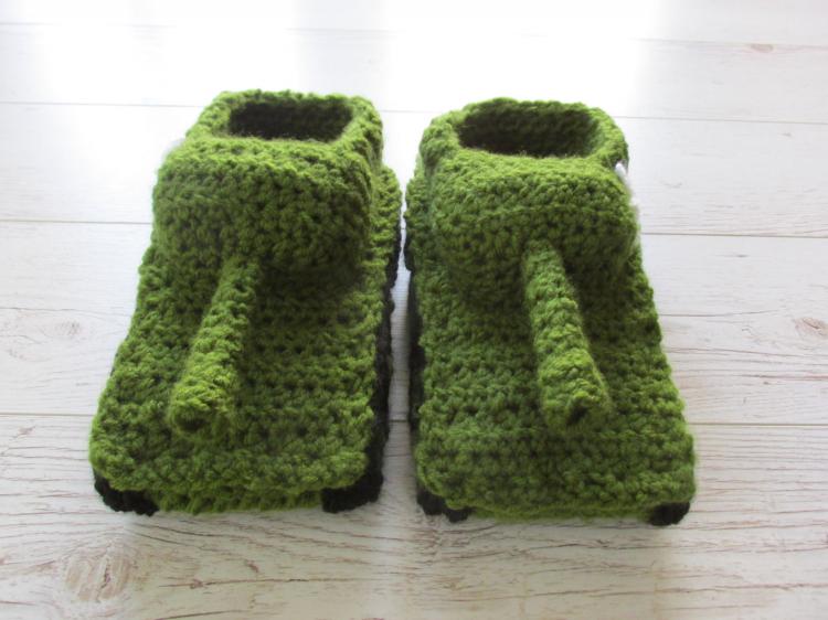 Crochet tank slippers hot sale free pattern