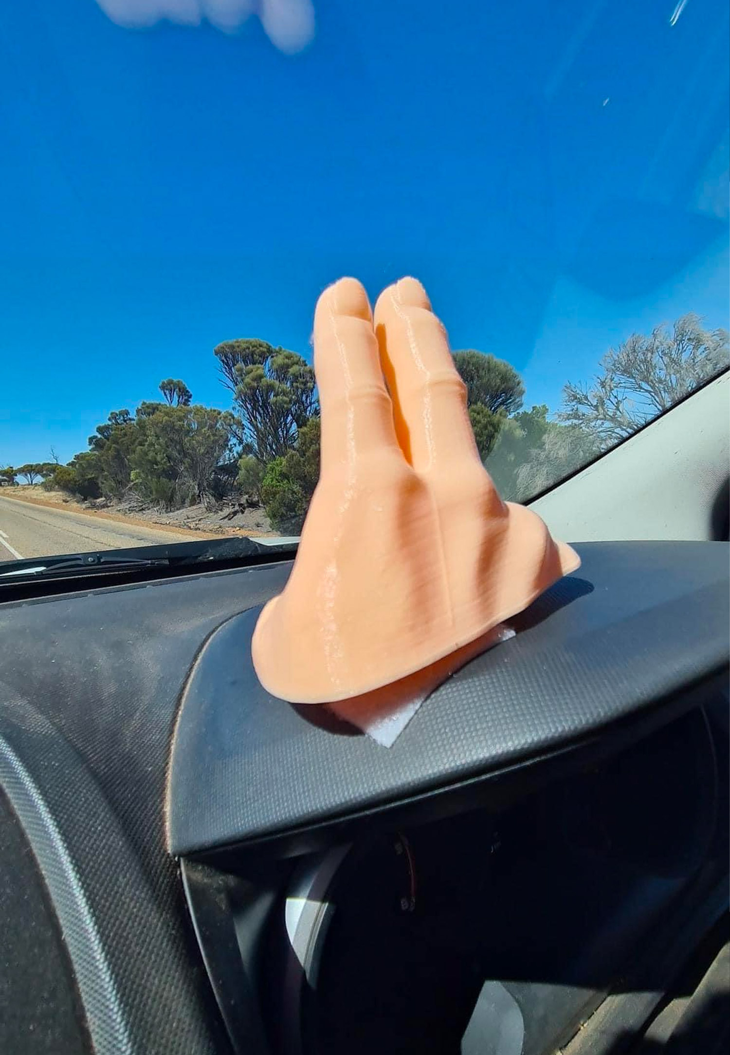 2-Finger Car Wave Dashboard Mount - Waving Hand Dashboard