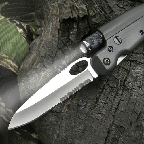 Tactical Knife With Flashlight