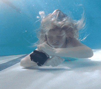 Kingii: A Wristband Emergency Flotation Device