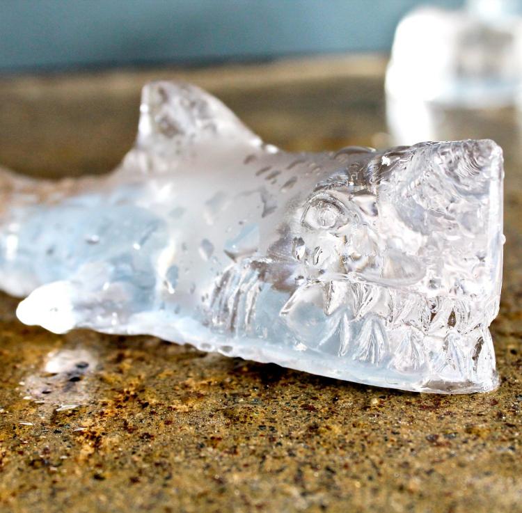 3D Shark Ice Mold - Giant shark ice cube maker mold