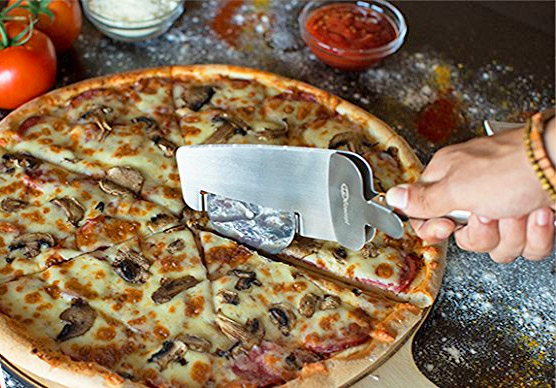 4-in-1 Pizza Cutter Doubles as a Pizza Serving Spatula - Multi-purpose pizza slicer