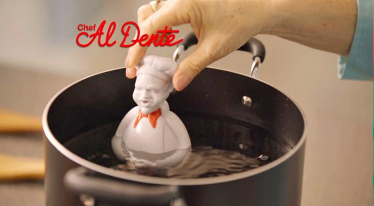 Chef Al Dente Singing Chef Pasta Timer - Floating chef speaker gets perfectly cooked pasta every-time