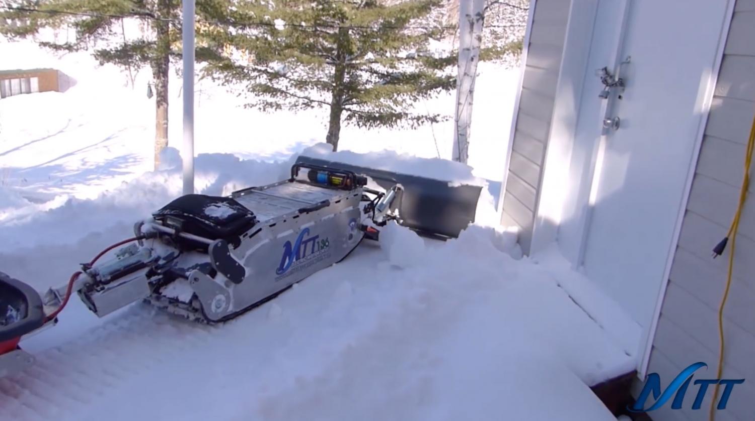 MMT i36 all-terrain electric tank track snow machine locomotive