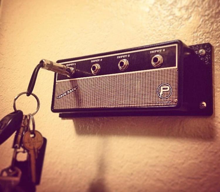 vintage guitar amp key holder