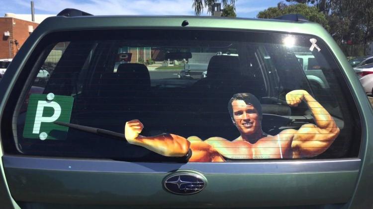 Arnold Schwarzenegger Waving Rear Wiper Decal - Flexing Arnold wiper blade