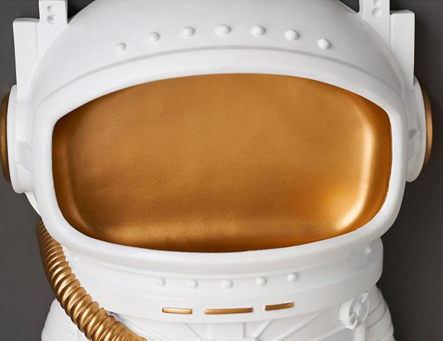 This Astronaut Toilet Paper Holder Is Perfect For Space or Sci-fi Lovers