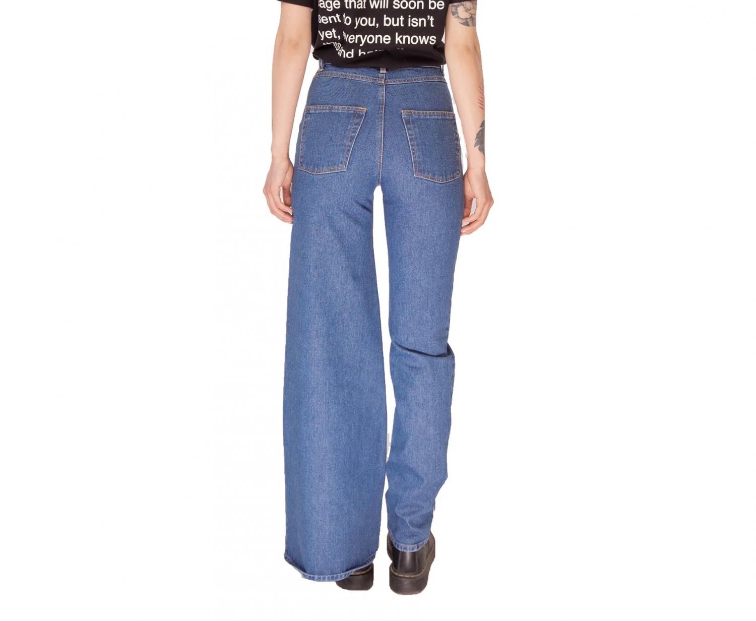 15 Trendy Jeans You Need for Fall