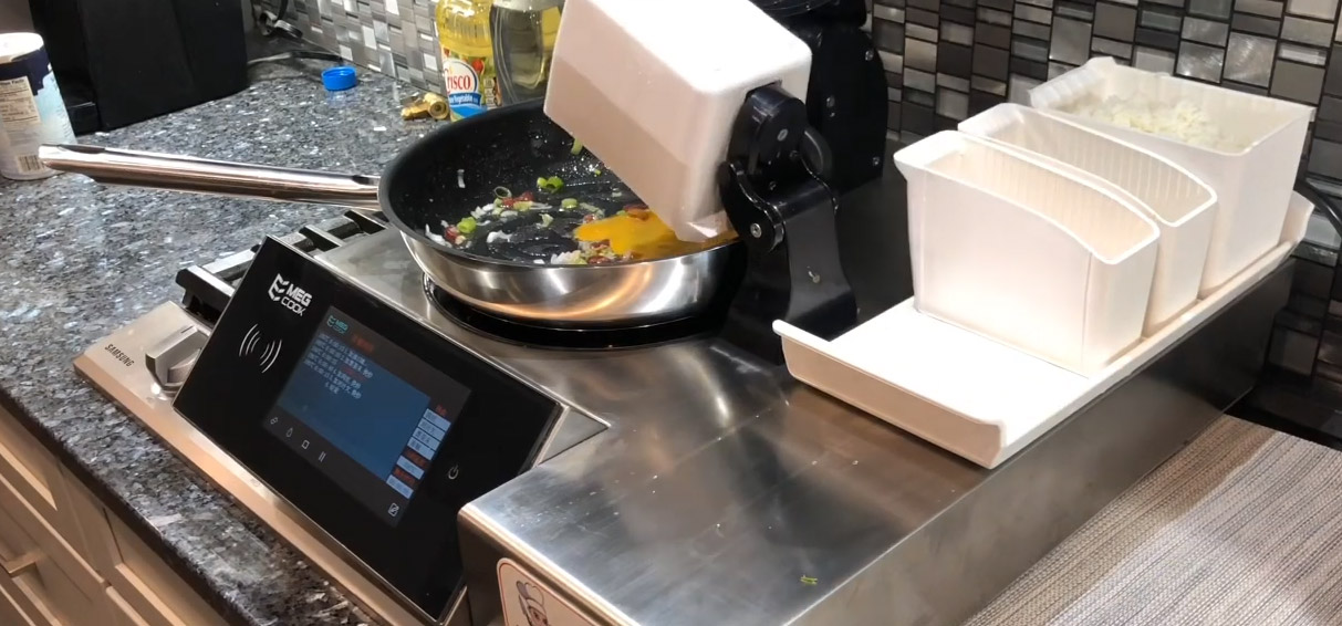 Stir fry machines : r/oddlysatisfying