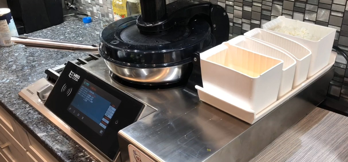 This Automatic Fried Rice Maker Robot Will Prepare Stir-Fry For