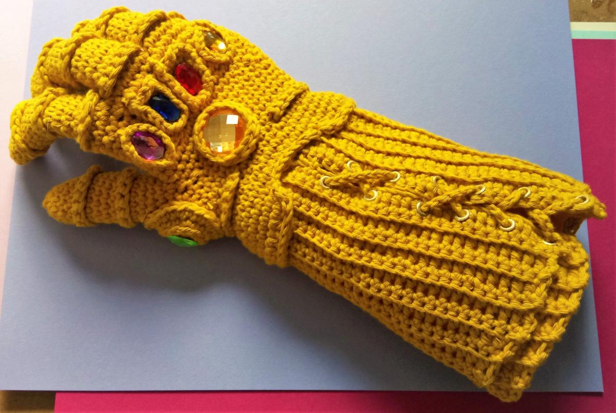 knitted gauntlets