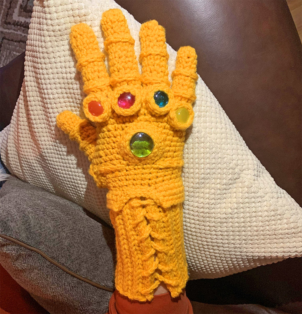 crochet thanos gauntlet