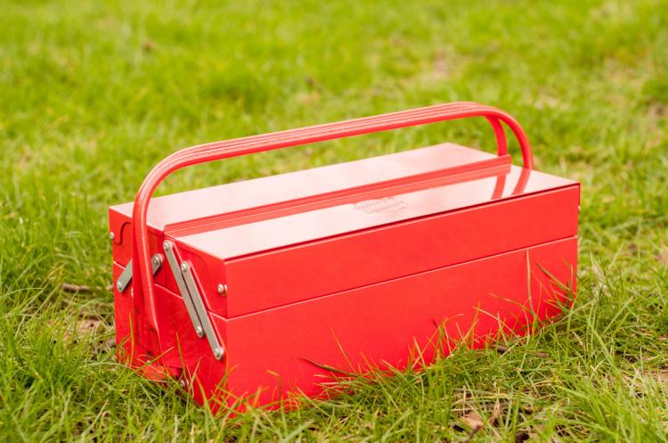 BBQ Toolbox - Mobile Travel Grill Looks Like a Toolbox
