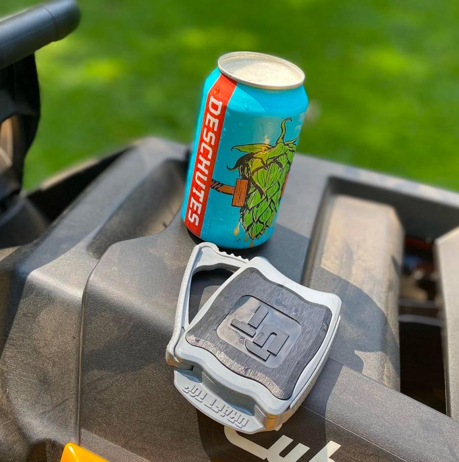 The Draft Top 3.0 beer can top removal tool