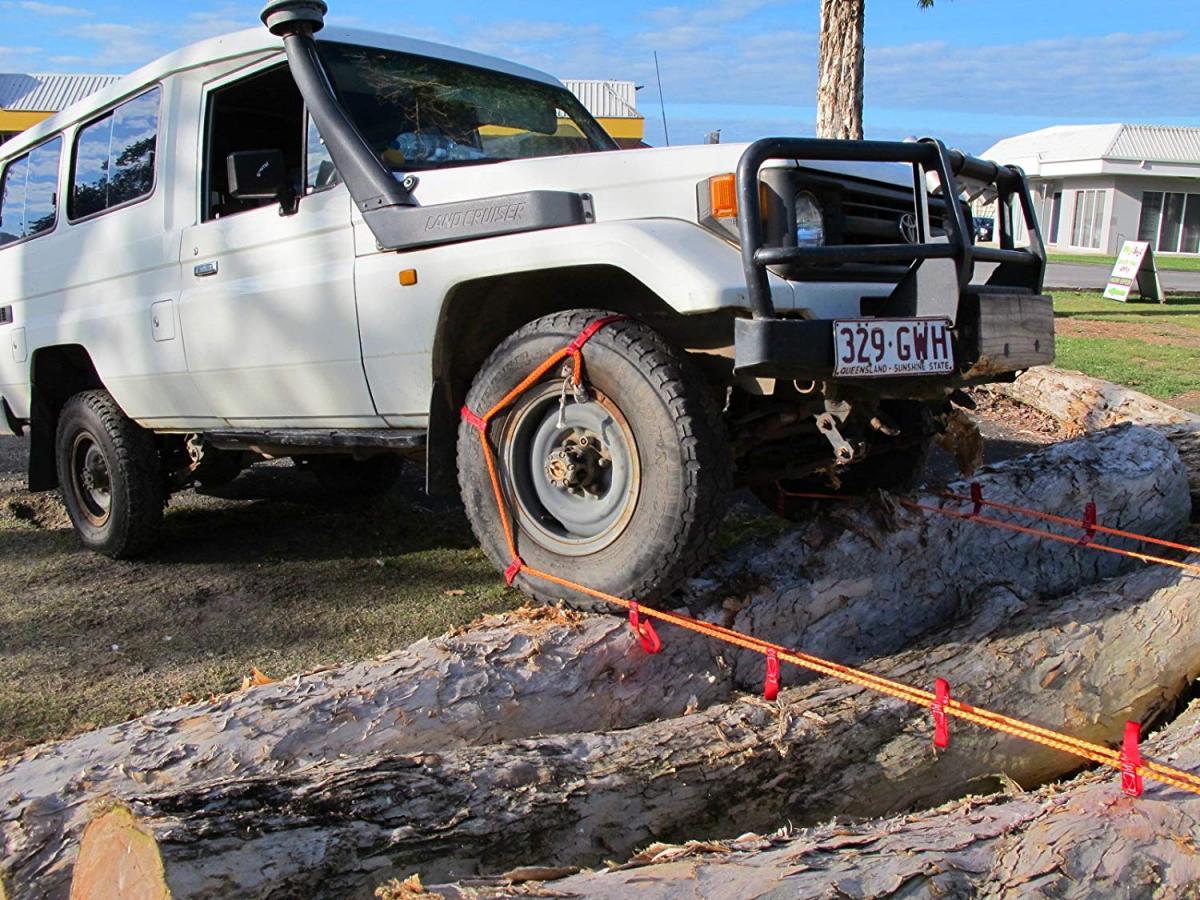 Bog Out Turns Your Wheel Into a Winch To Get You Unstuck in mud, sand, and snow