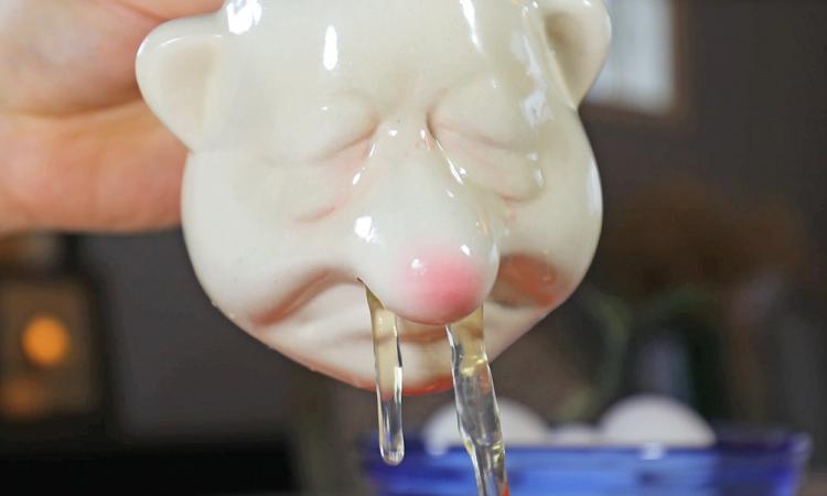 Bogeyman - Booger Man Snot Nose Egg Separator - Disgusting dripping nostril egg white separator