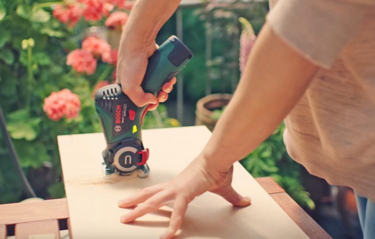 Bosch handheld mini chainsaw hot sale