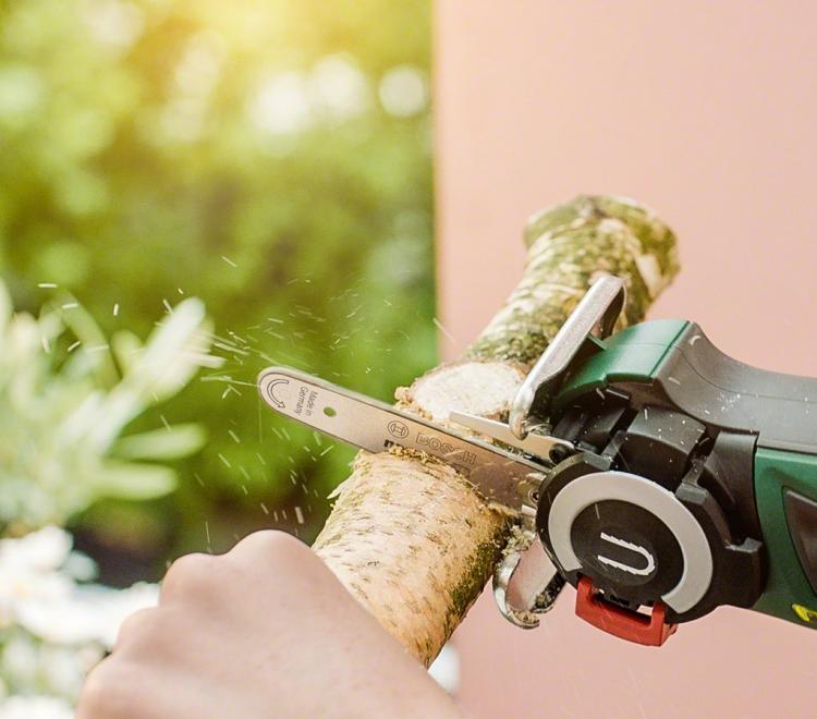 Bosch Easycut Nanoblade Mini Chainsaw