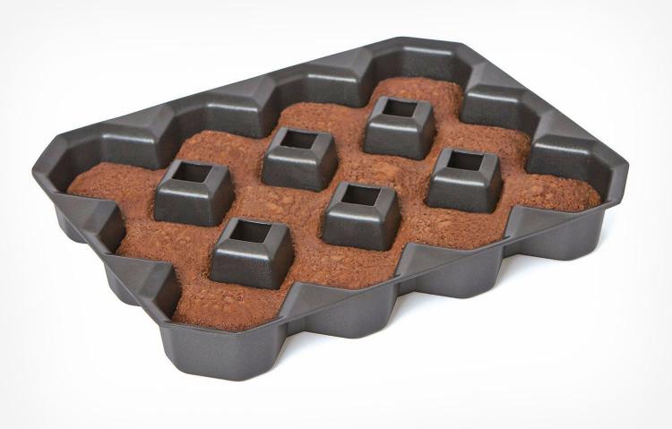 This Brownie Pan Makes Diamond Shaped Brownies So Every Piece Is