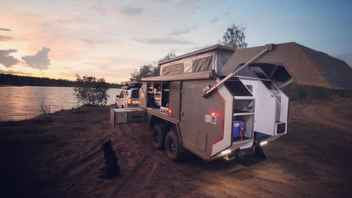 BRUDER EXP-6 Ultimate Off-road Camping Trailer
