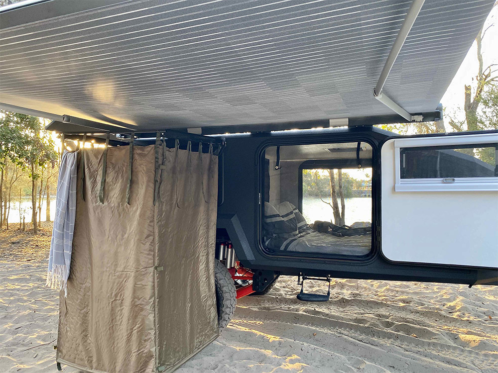 BRUDER EXP-4 Ultimate Off-road Camping Trailer