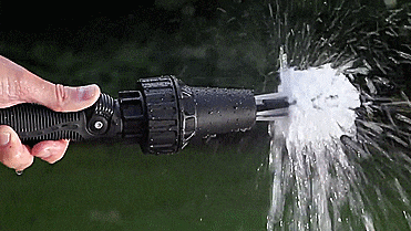 Brush Hero: Water Powered Turbine Cleans Your Cars Rims and Tough Spots