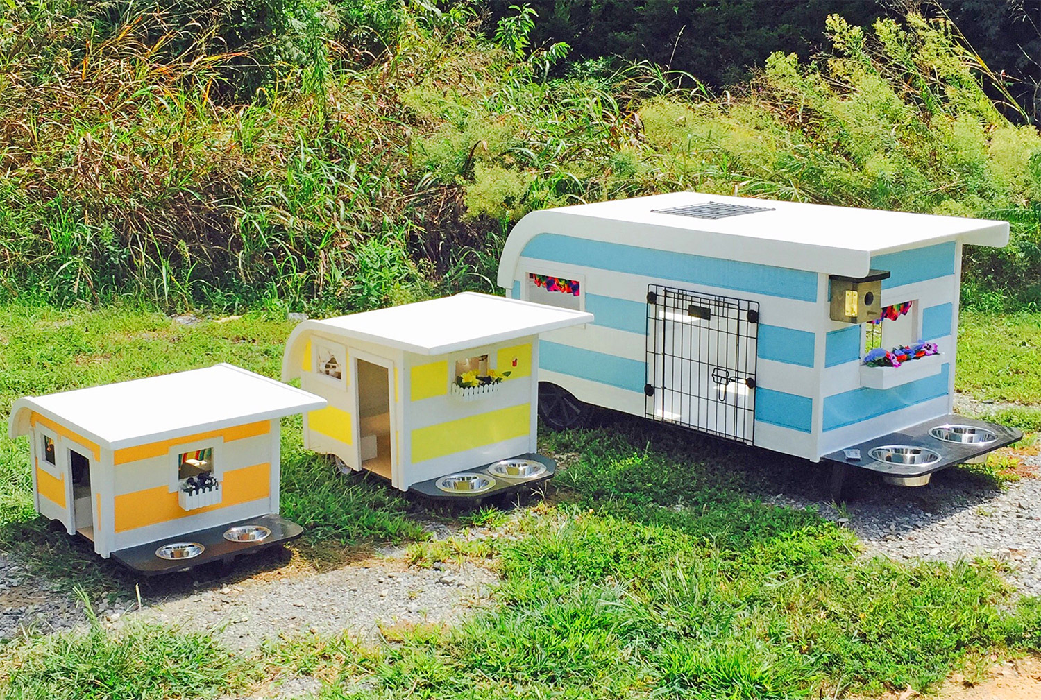 There Are Now Camping Trailer Dog Beds, So Your Pooch Can ...